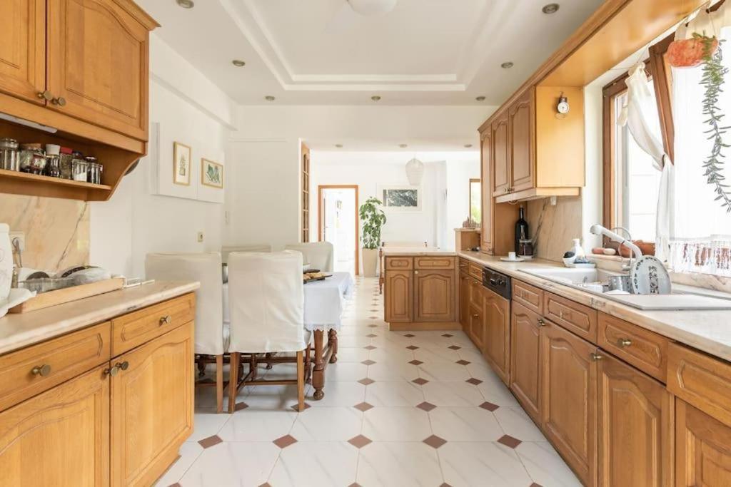 Modern Villas With Gardens And Stunning Views 리가리아 외부 사진