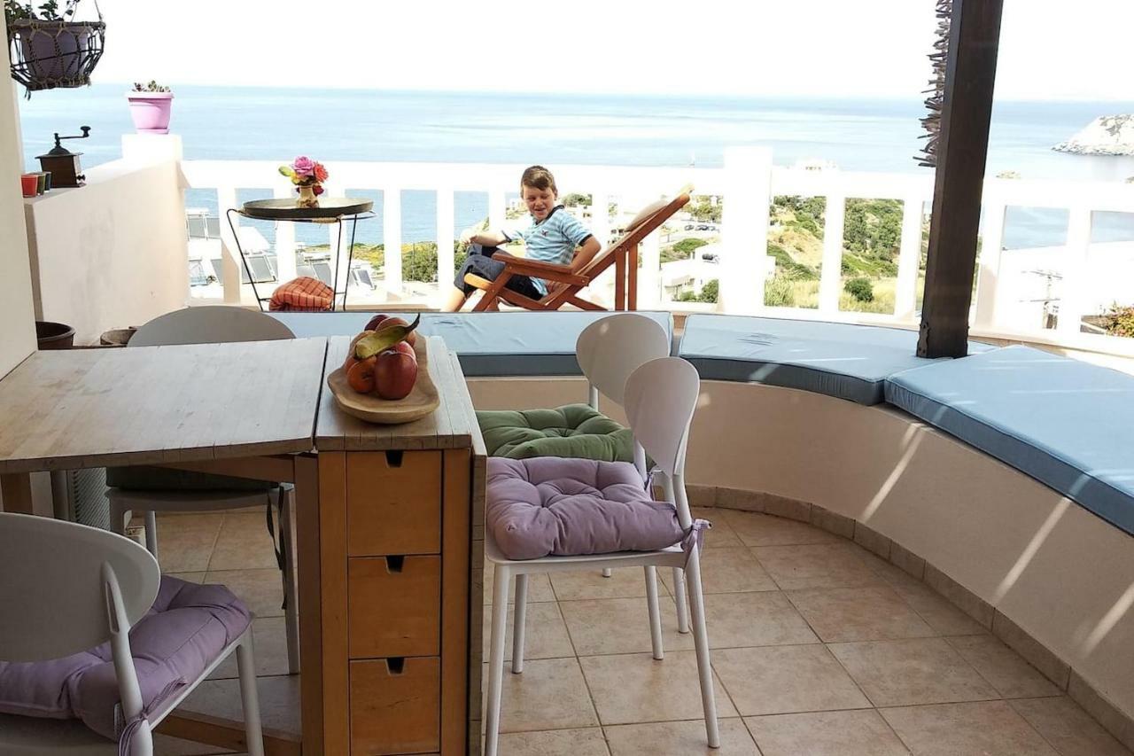 Modern Villas With Gardens And Stunning Views 리가리아 외부 사진