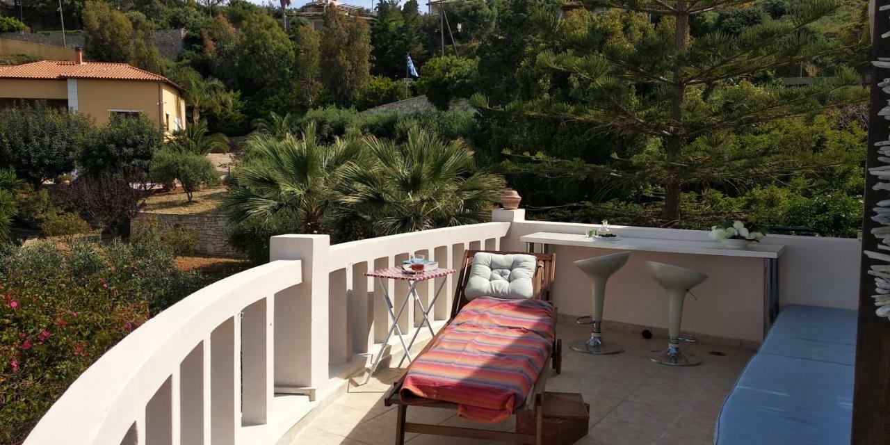 Modern Villas With Gardens And Stunning Views 리가리아 외부 사진