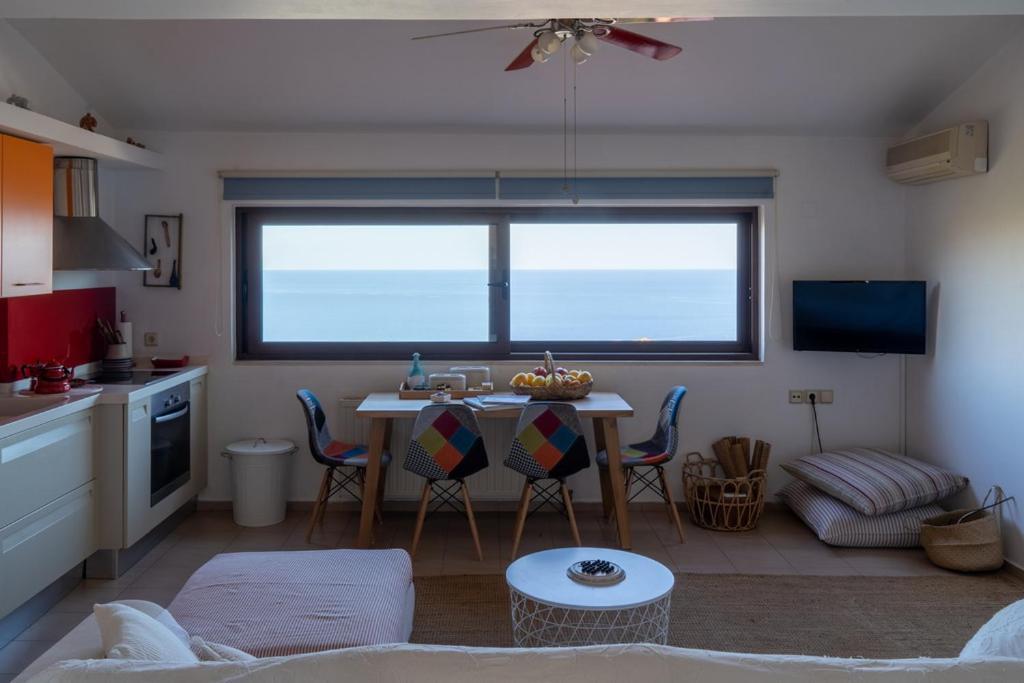 Modern Villas With Gardens And Stunning Views 리가리아 외부 사진
